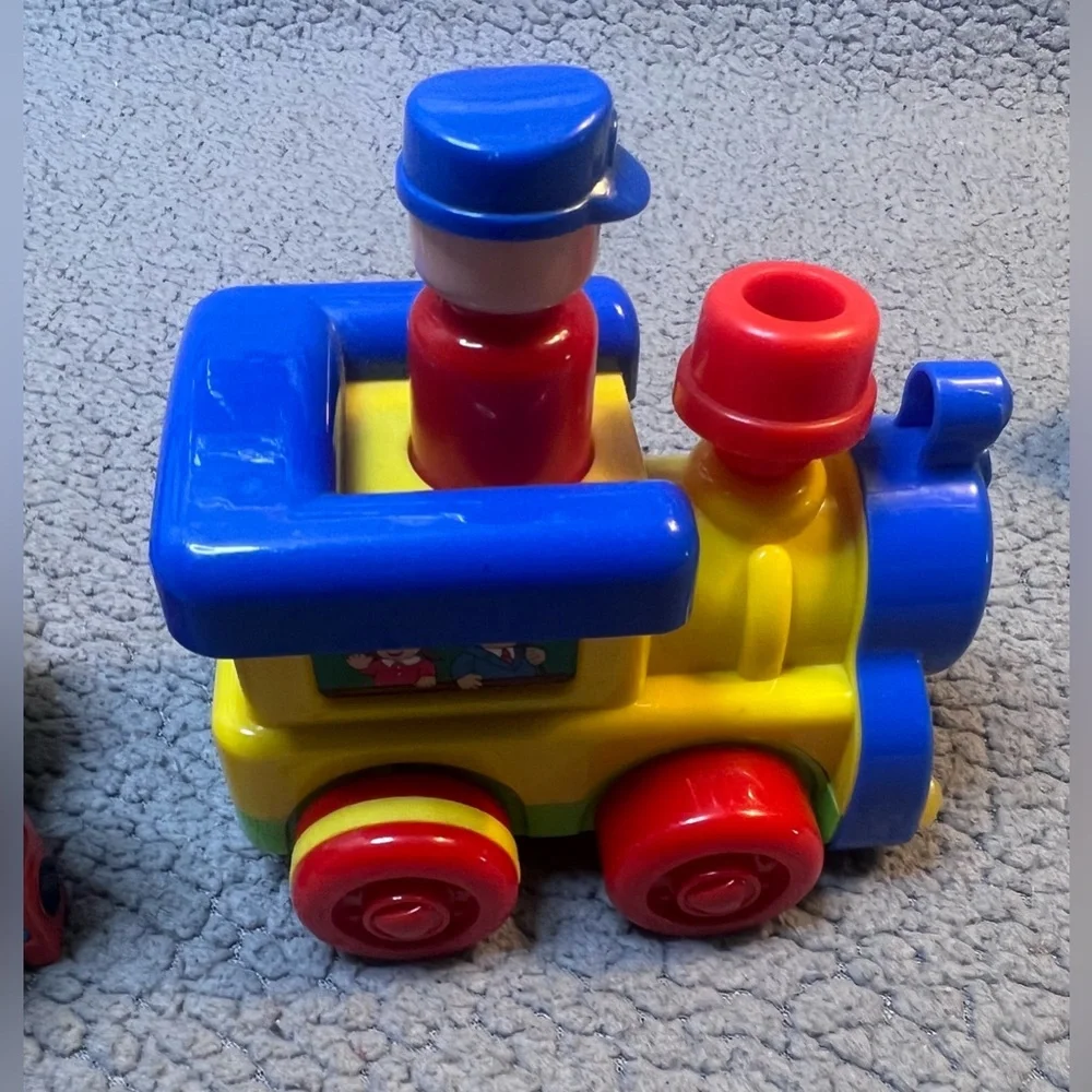 Lot Of 5 Toy Cars, 3 Have Sound And Or Lights Thomas The Tank Engine Magic Track